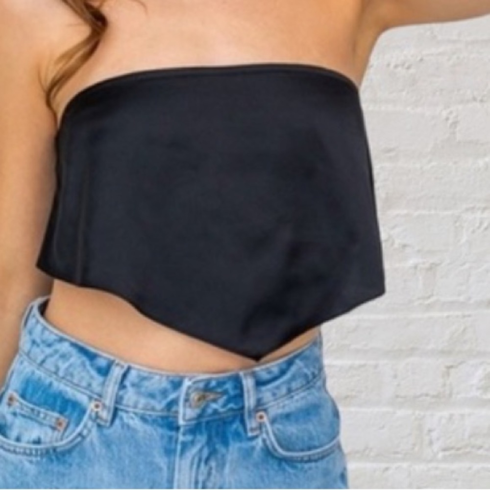 LE Lis collection Black Strapless Satin Scarf Top